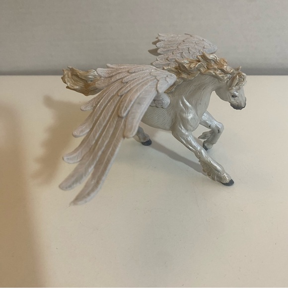 Set of 6 Safari LTD Hand-Painted Mythical Creature Figure Toys - Picture 6 of 16